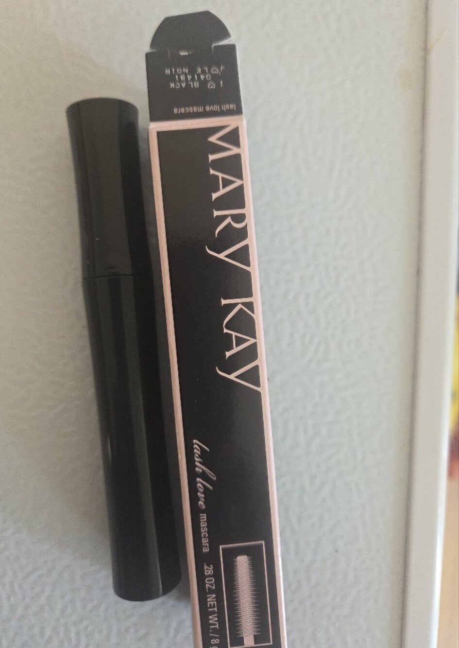 Mary Kay Lash Love Mascara - Black with Rose Gold Accents